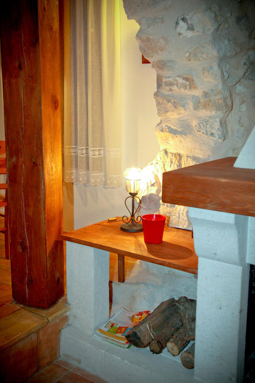 Casa Rural La Bodeguilla Alcala del Jucar Ngoại thất bức ảnh