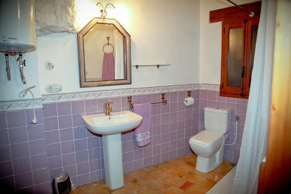 Casa Rural La Bodeguilla Alcala del Jucar Phòng bức ảnh